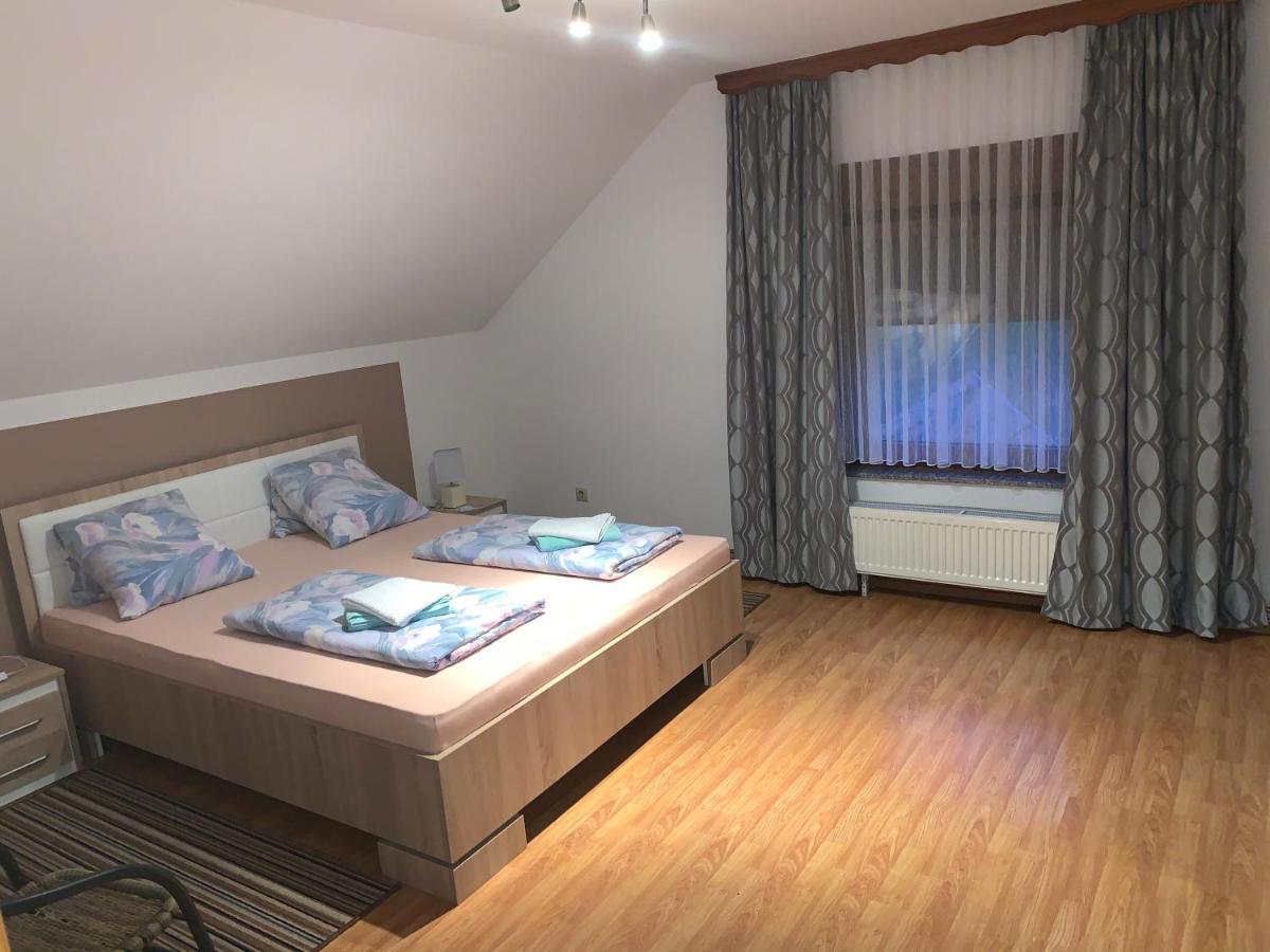 Apartman Patrik 슬루니 외부 사진